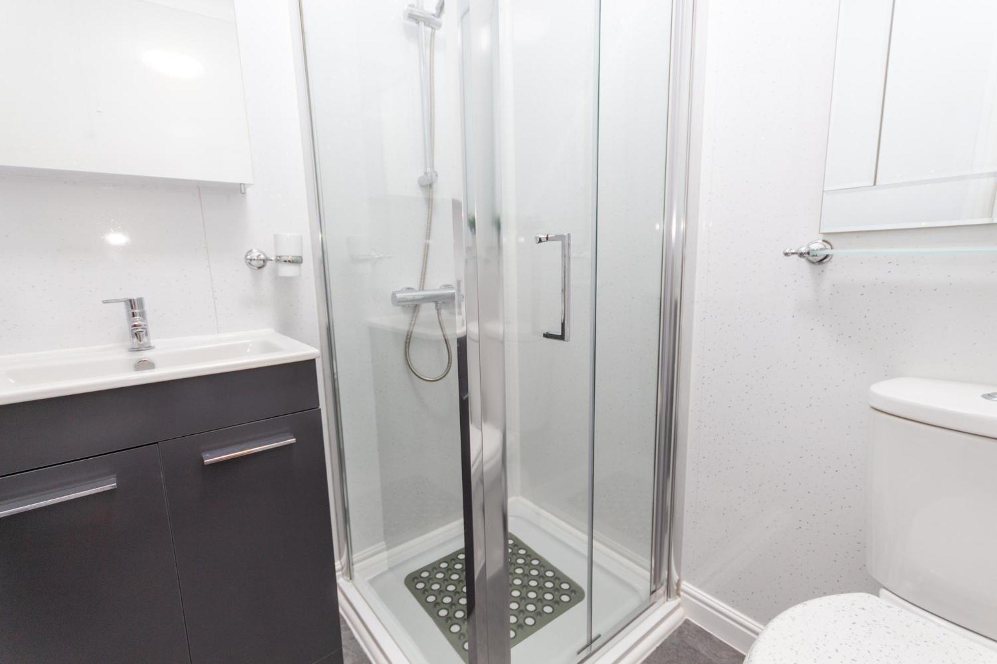 Town Centre Luxury Private